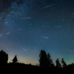 Eclissi e Perseidi il 12 agosto: doppio spettacolo nei cieli italiani